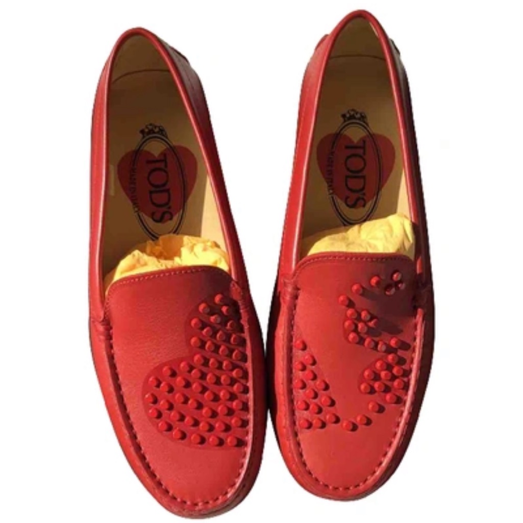 Tods Womans Red Gommino Loafers